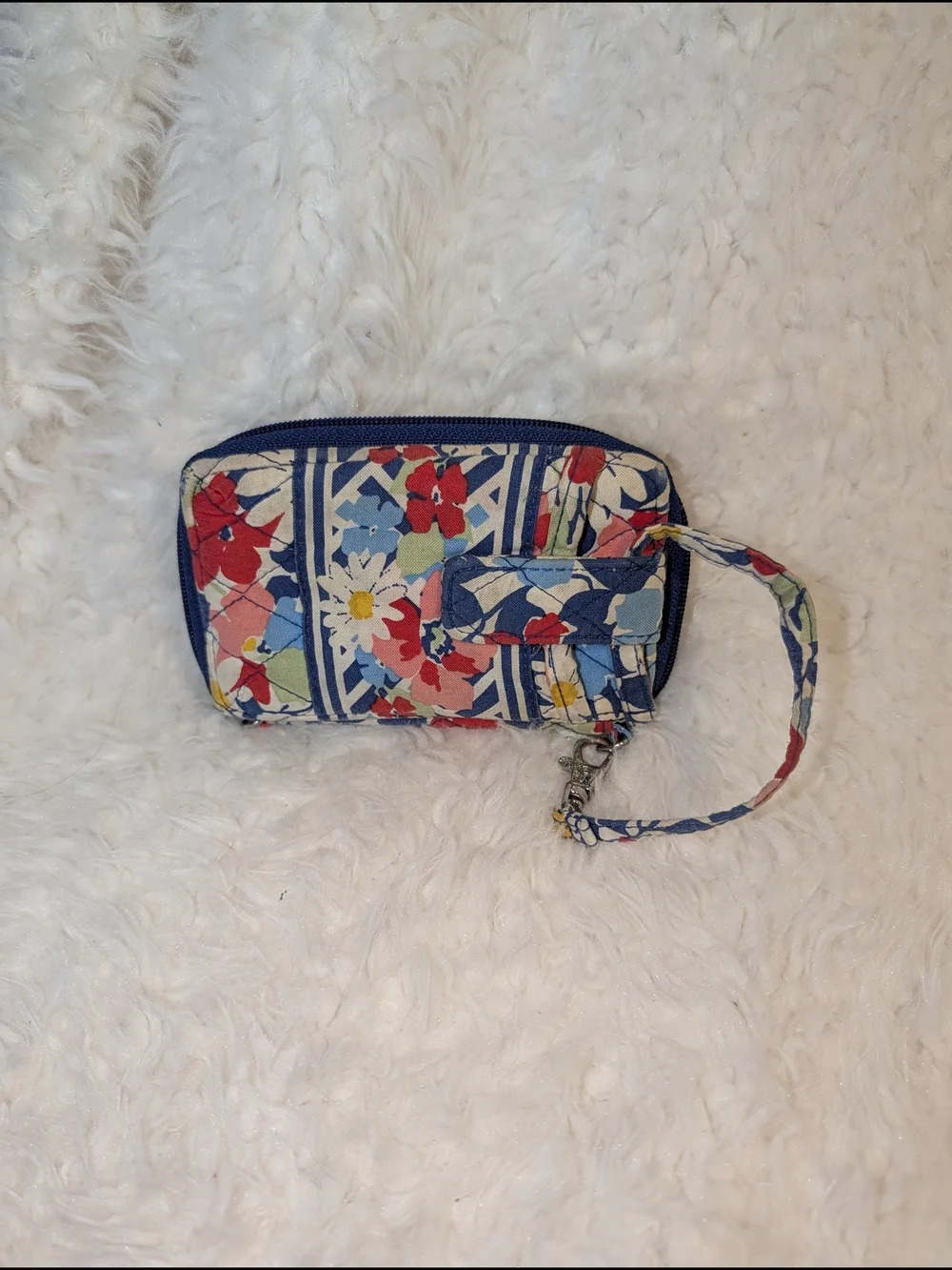 Vera Bradley floral Zip Card Wallet - Blue Multi - Picture 2 of 4